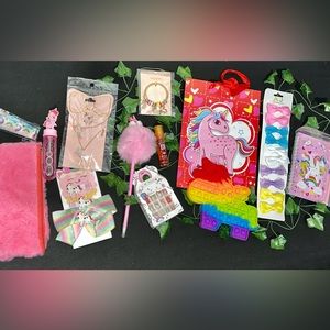 #056 13pc Unicorn Theme Bundle Set